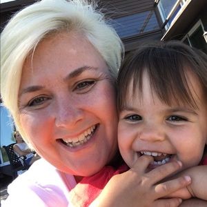 Meet your Posher, April